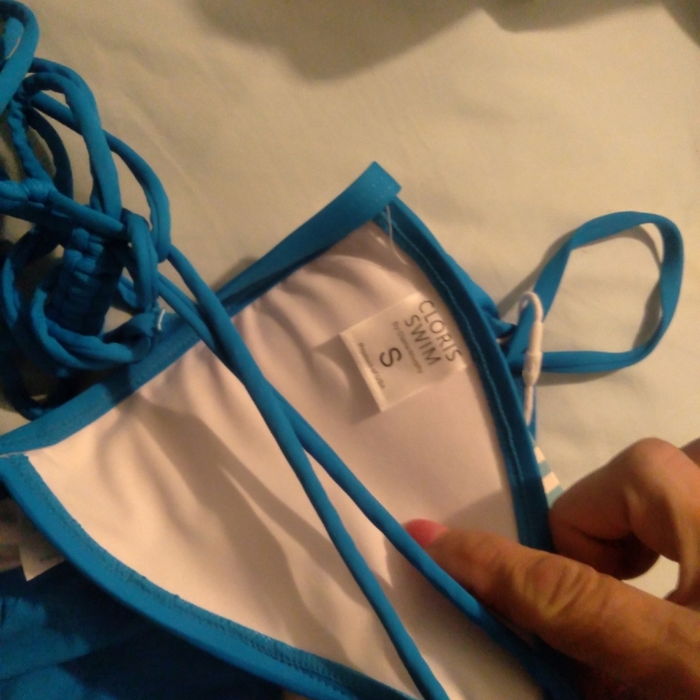Bathing suit - Picture 3 of 4